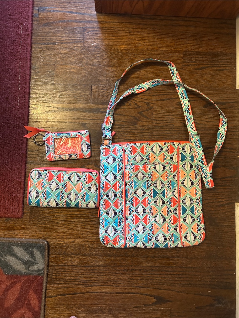 Vera Bradley Go Fish Printed Crossbody Bag Set in Coral, Teal & White   Like New